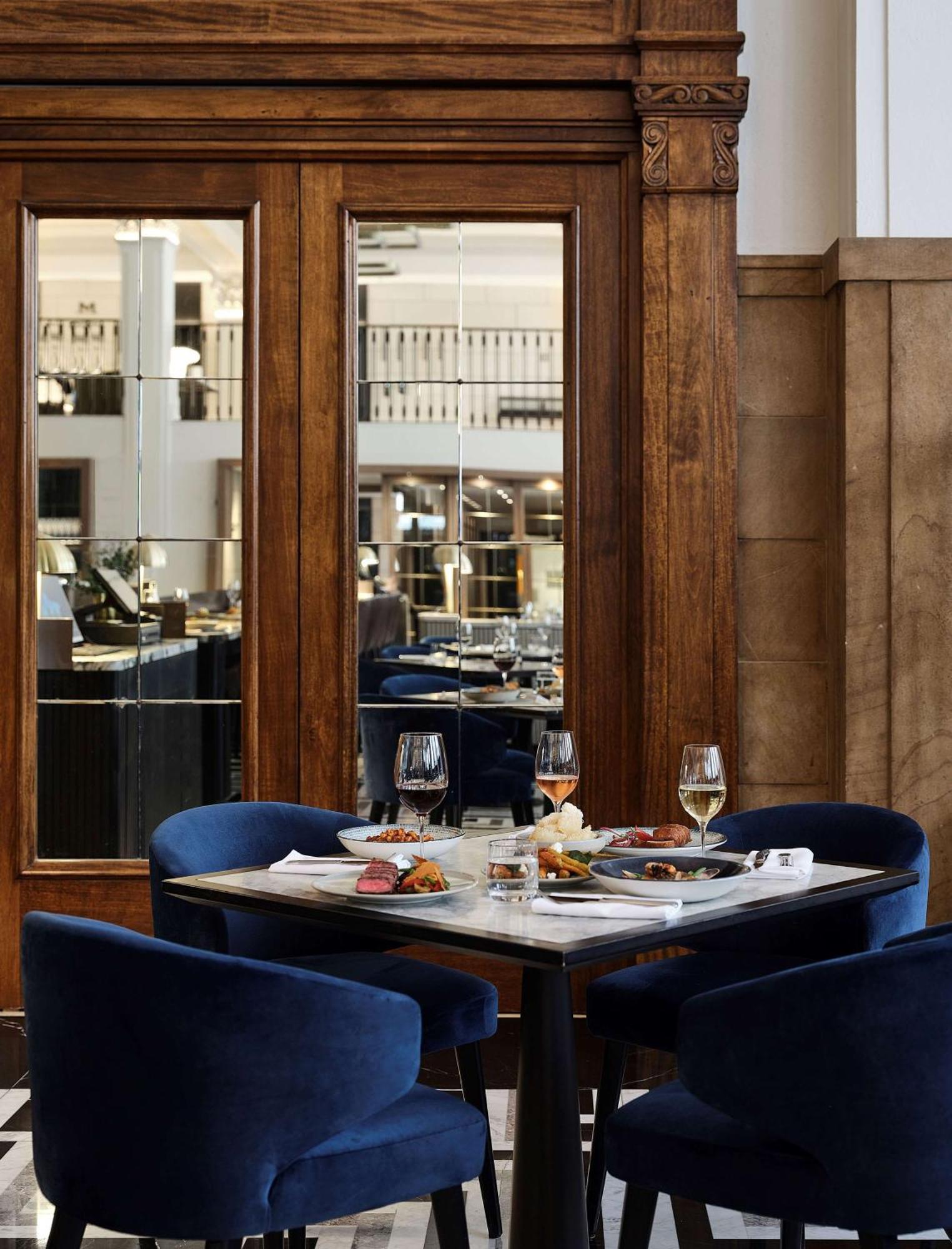 Hilton Melbourne Little Queen Street Eksteriør bilde The restaurant