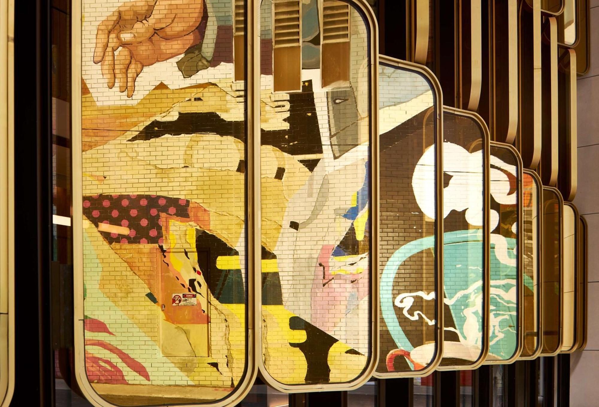 Hilton Melbourne Little Queen Street Eksteriør bilde The 1960s mural